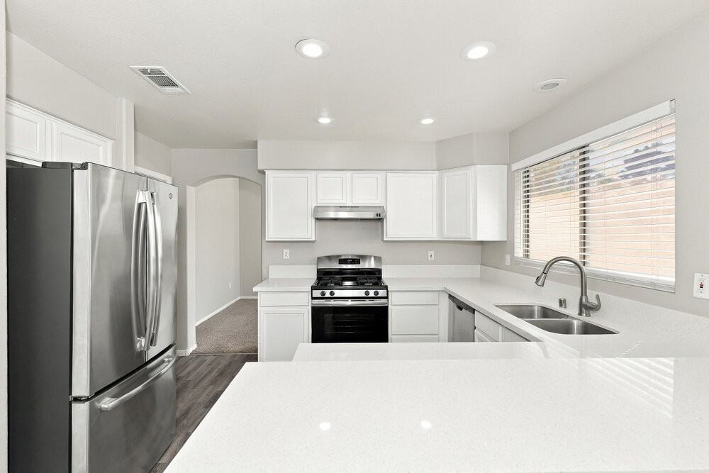 4626 Possum Berry Ln - Photo 4 of 16