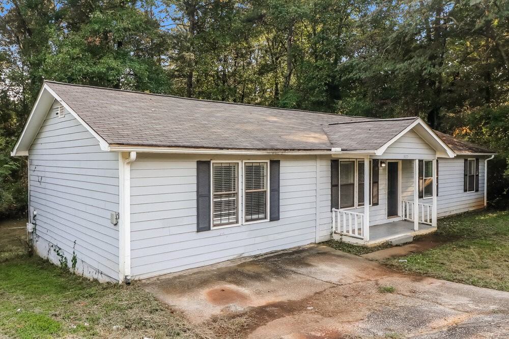 1425 Dillon Rd - Photo 3 of 16