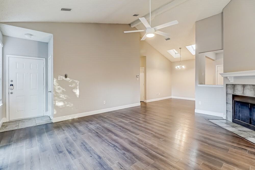 1162 Hemlock Dr - Photo 5 of 16