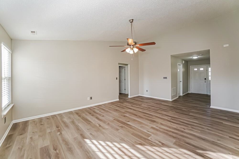 5323 Melbourne Rd - Photo 6 of 21