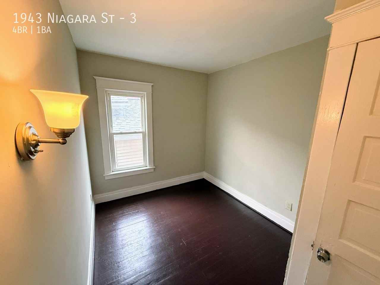 1943 Niagara St #3 - Photo 6 of 9