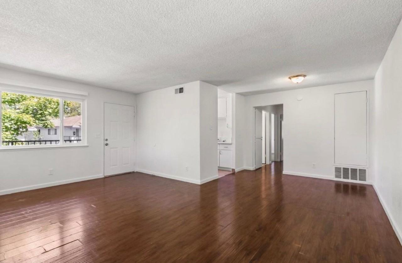 4772 Greenholme Dr #4 - Photo 5 of 12