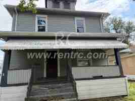 featured image of 9 Cronkhite Ave