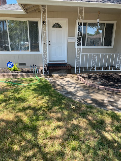 3554 Lynne Way - Photo 2 of 2