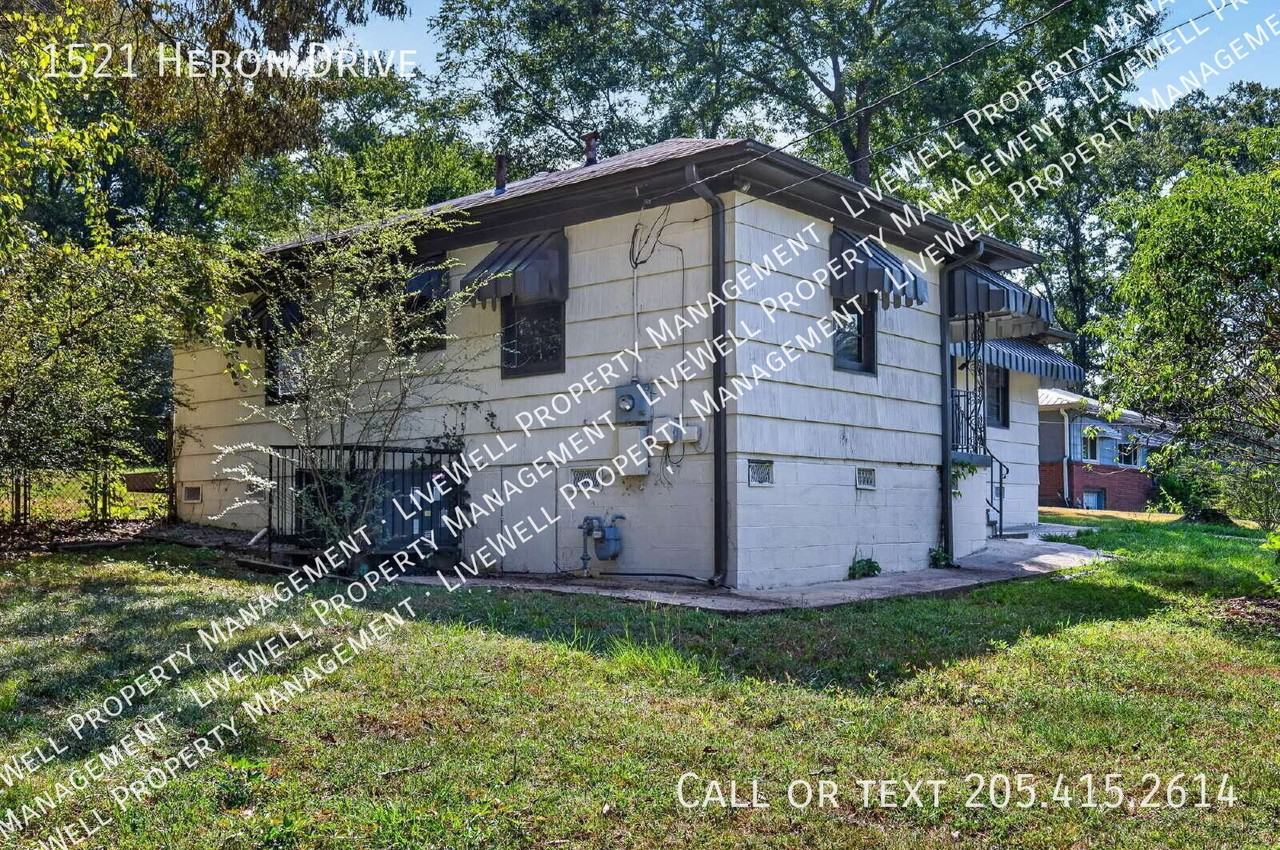 1521 Heron Dr - Photo 3 of 23