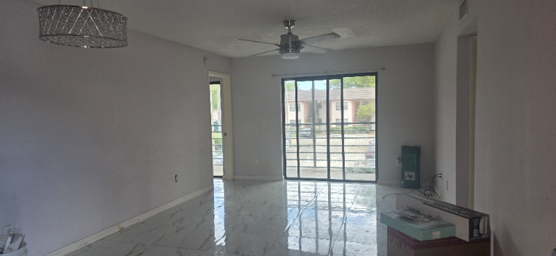 900 Neterrace #203 - Photo 3 of 20