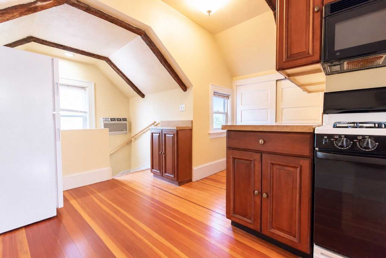 117 Elmgrove Ave #3 - Photo 5 of 8