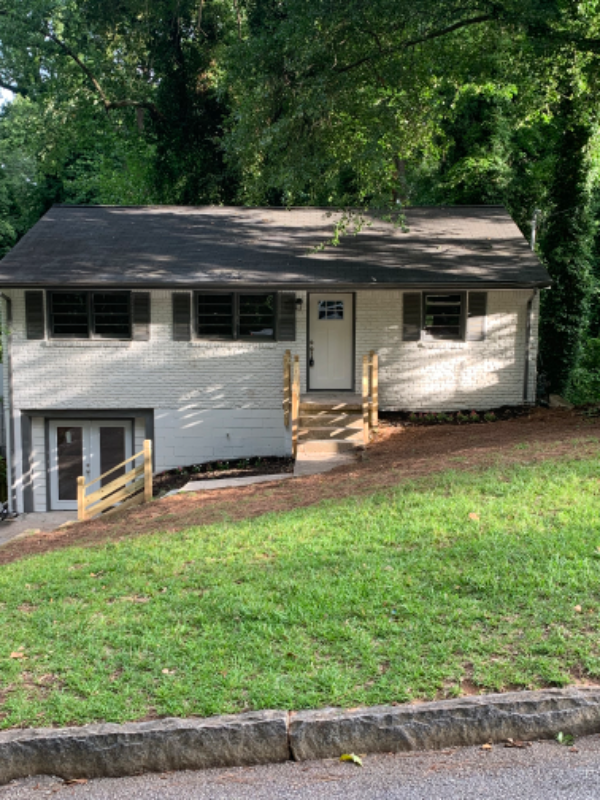 2368 Jefferson Ter #A - Photo 2 of 11