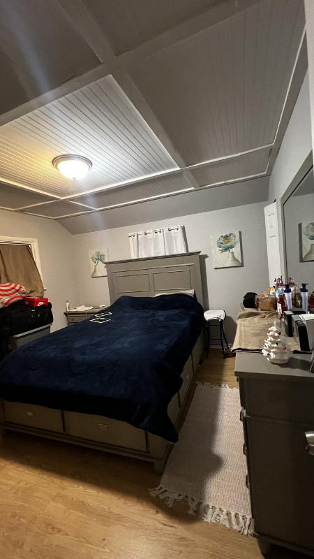 33 Dupont Pl - Photo 4 of 15