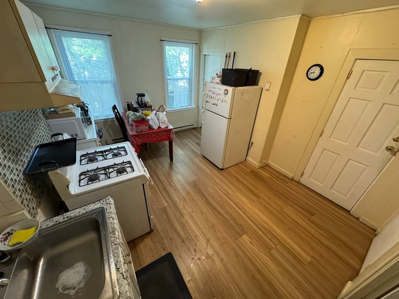 68 London St #2 - Photo 2 of 7