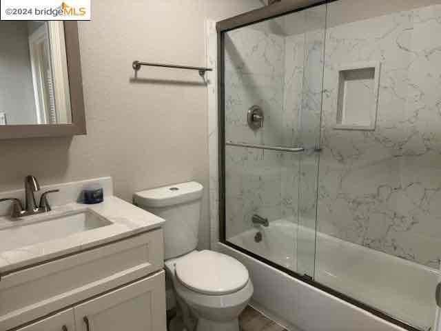 513 W 14th St #515 - Photo 5 of 8