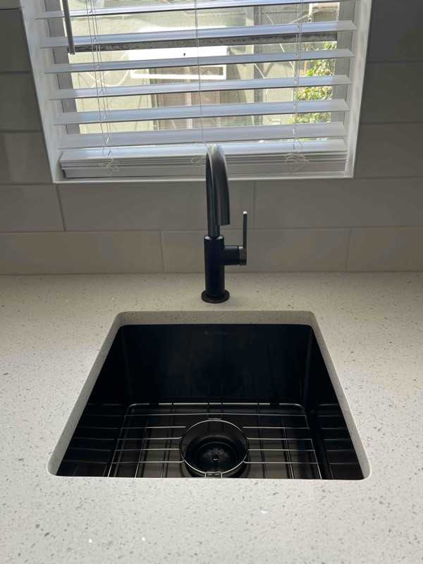 628 N D St - Photo 4 of 11