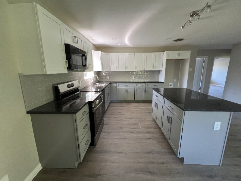 2413 Scott Blvd - Photo 4 of 20