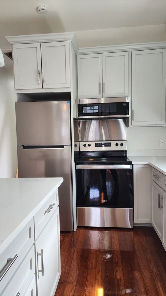 1860 Rosiere St - Photo 2 of 17