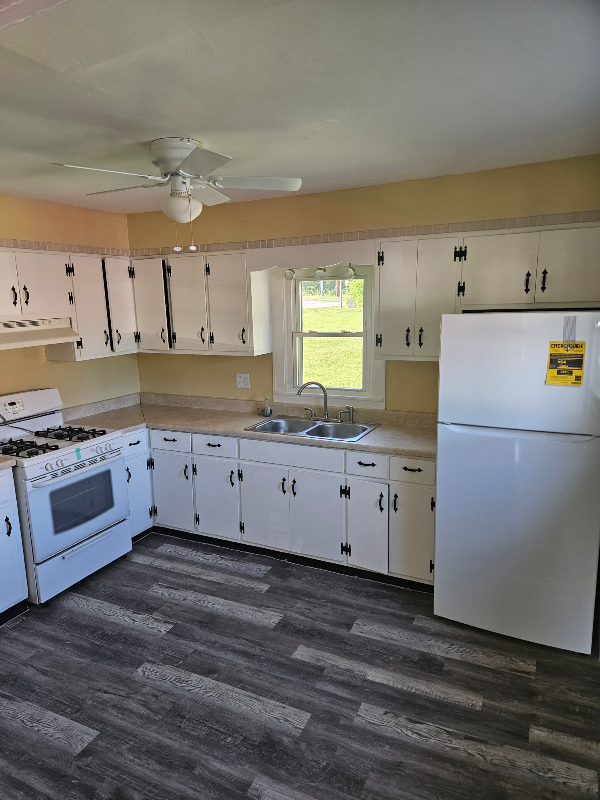 103 N Main St - Photo 4 of 13