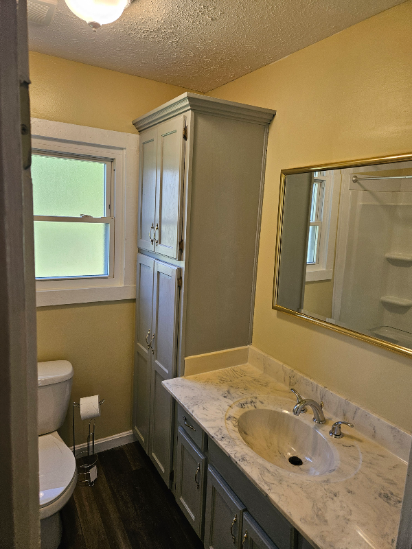 103 N Main St - Photo 6 of 13
