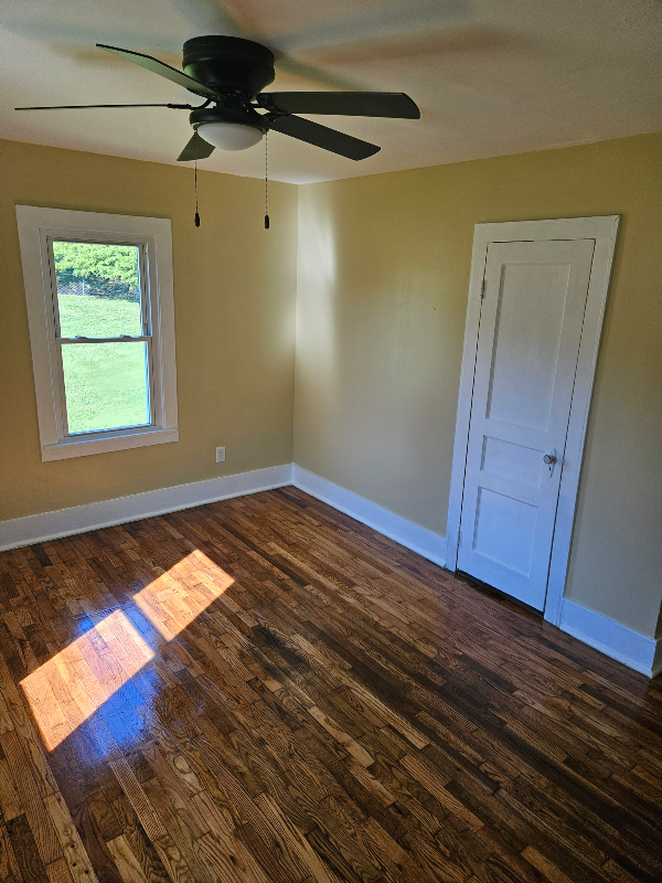 103 N Main St - Photo 7 of 13