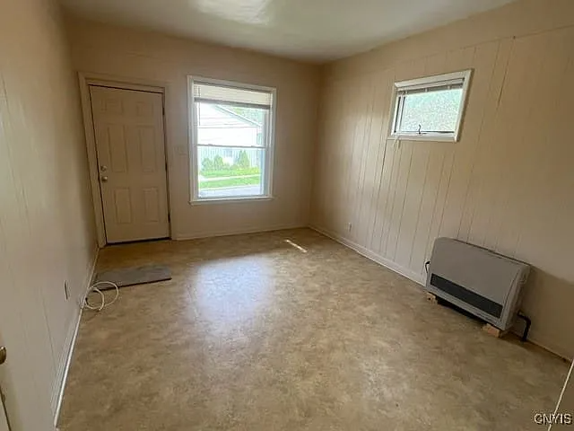 321 N Midler Ave #1 - Photo 2 of 4