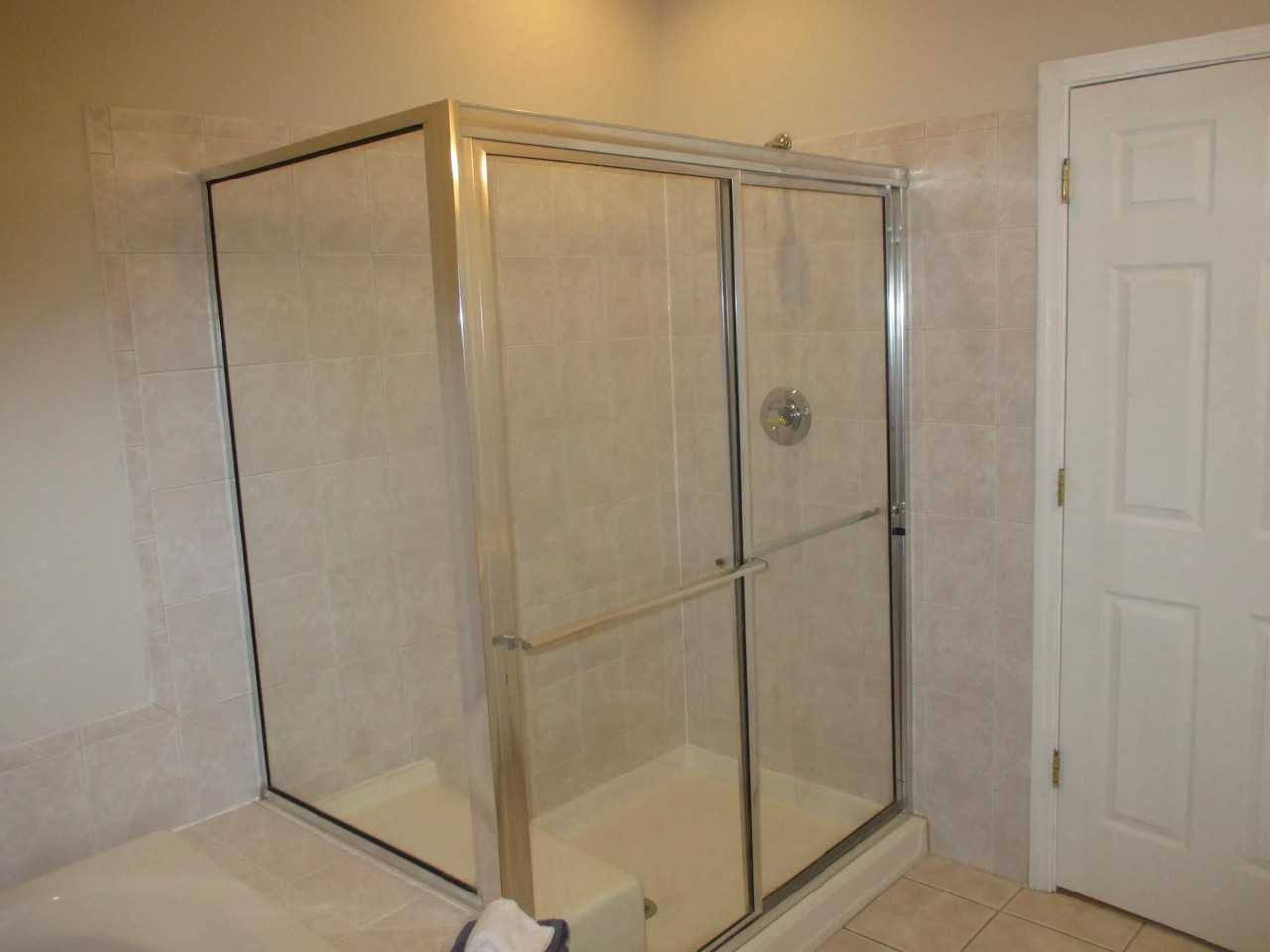 892 Boxwood Dr - Photo 7 of 10