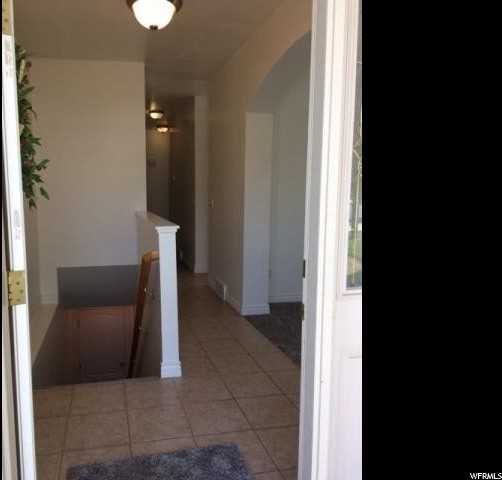 717 S Clearwater Ct - Photo 2 of 17