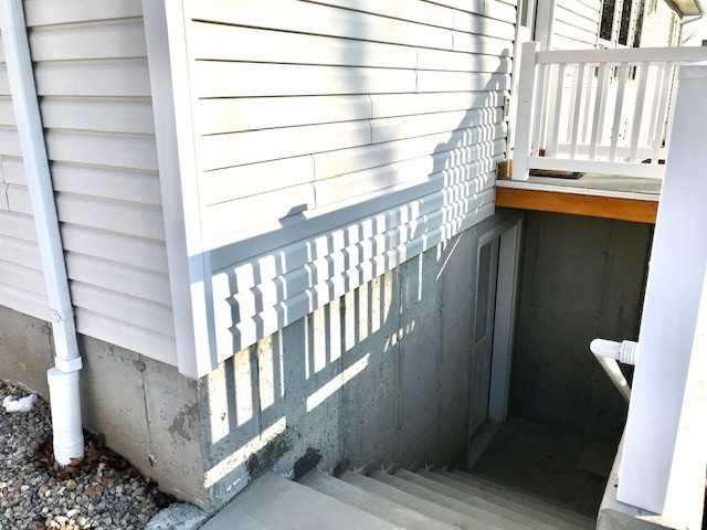 1204 Sunrise Ln - Photo 3 of 18