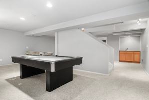 featured image of 423 Vaughn Cir