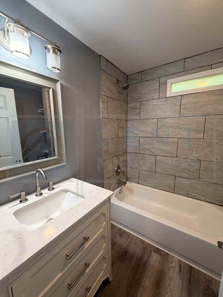 3925 Rosewood Dr. - Photo 4 of 28