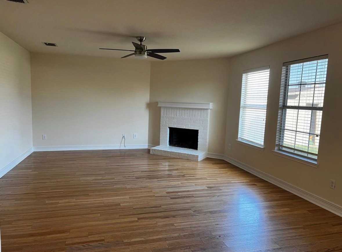 1414 Lochspring Dr - Photo 5 of 20