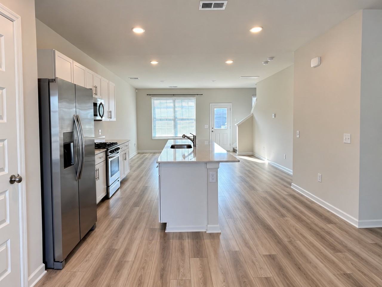2521 Drumwright Way - Photo 4 of 10