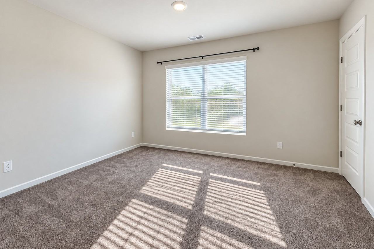 2521 Drumwright Way - Photo 6 of 10