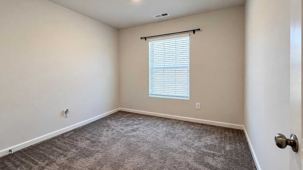 2521 Drumwright Way - Photo 7 of 10