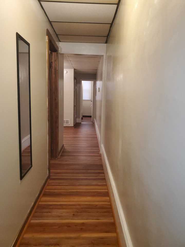 525 Larimer Ave #15 - Photo 4 of 8