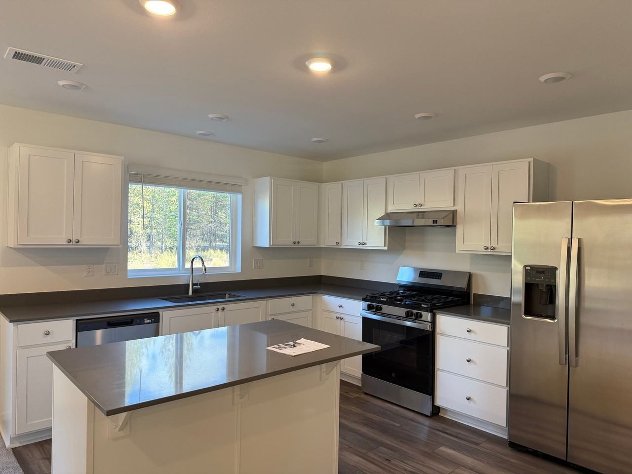 51718 Jubilee Pine Dr - Photo 2 of 14