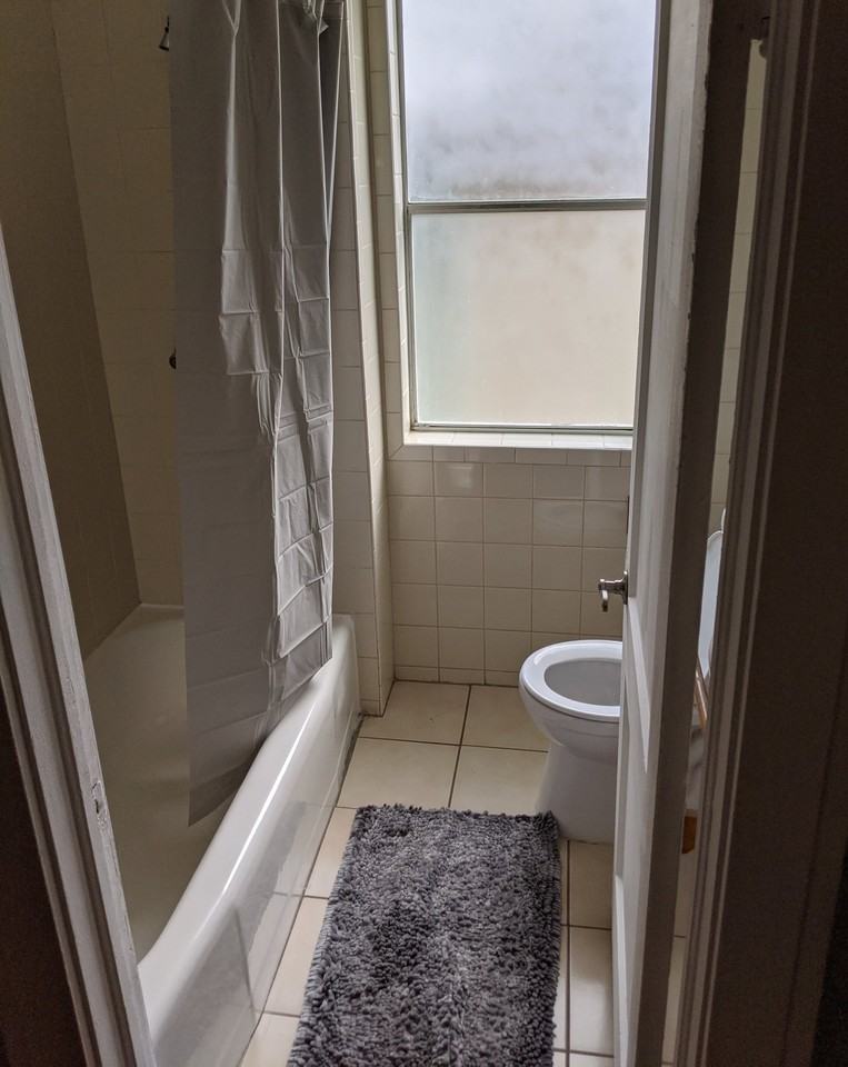 131 Loomis Ave #1 - Photo 4 of 4