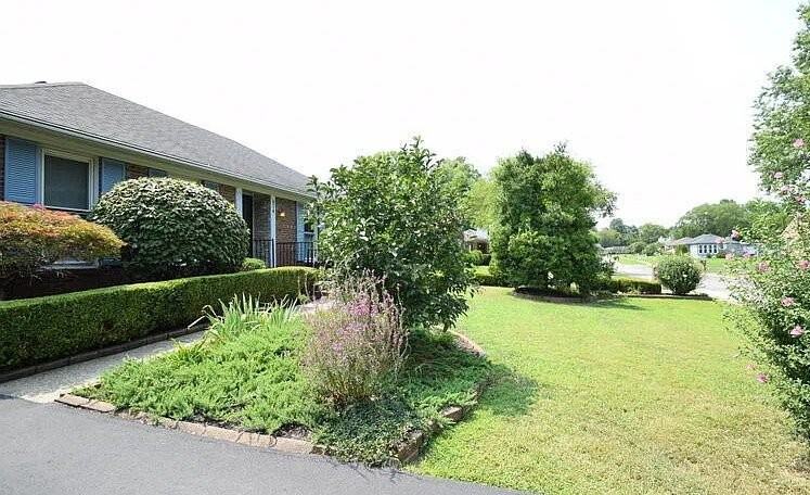 614 Stivers Rd - Photo 5 of 30