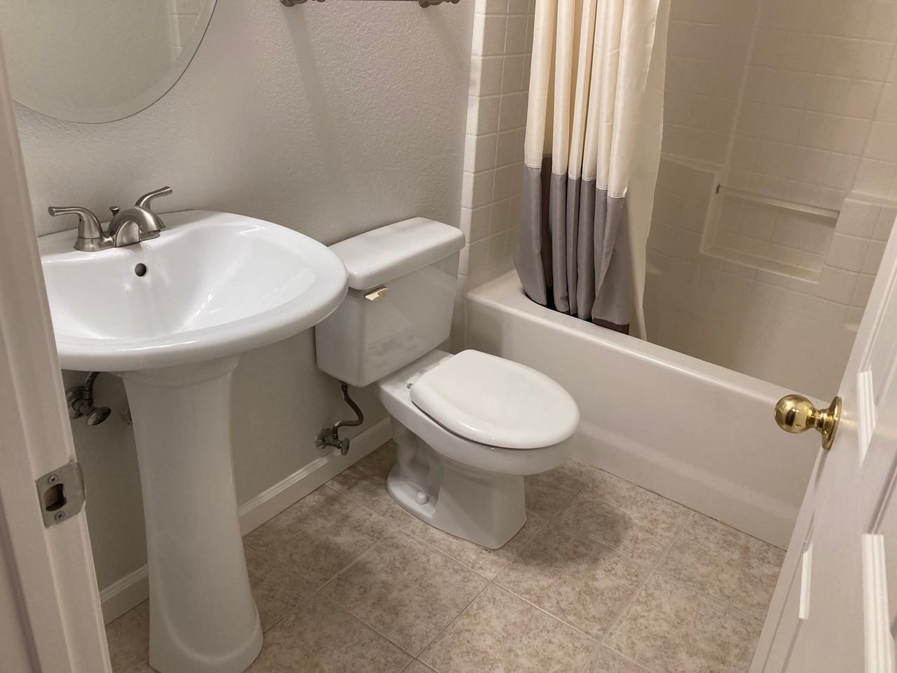 716 City Walk Pl - Photo 7 of 18