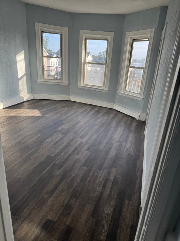 821 Potters Ave #3FL - Photo 6 of 12