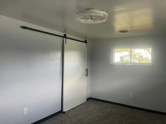 1145 University Dr - Photo 6 of 19