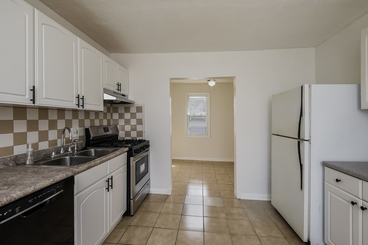 1321 Buhrer Ave #3 - Photo 6 of 18