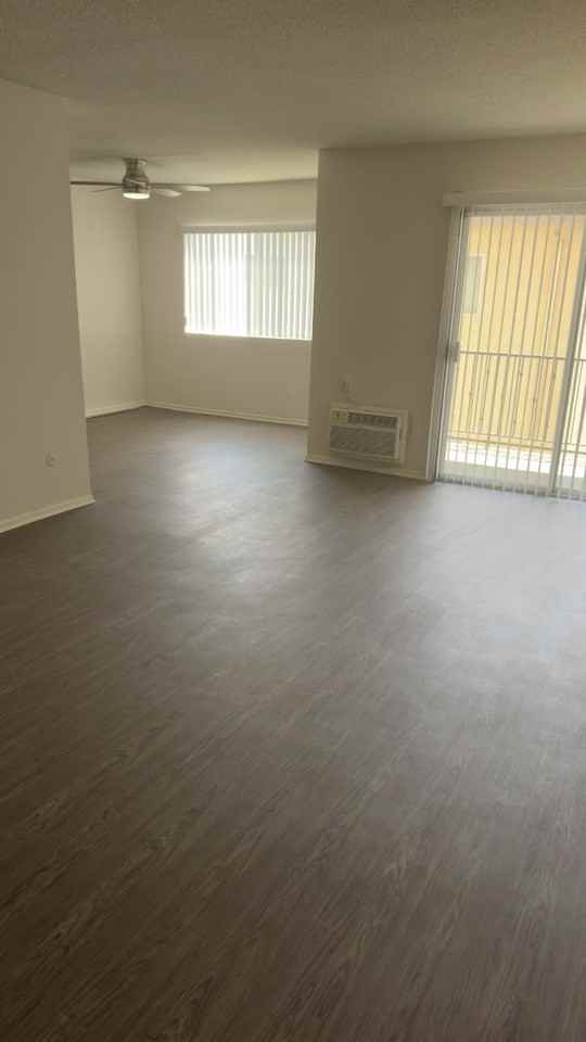 11922 Kling St #105 - Photo 4 of 13