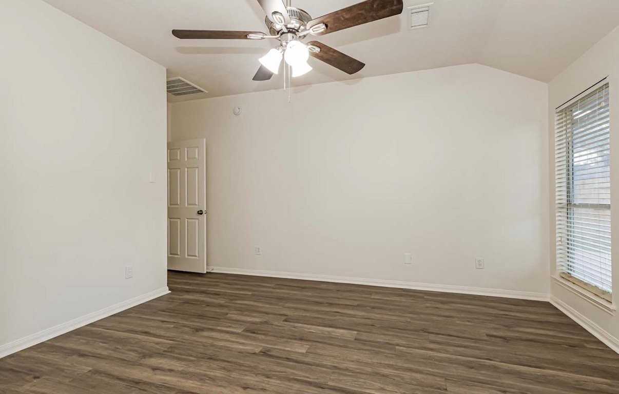 15726 Stiller Park Dr ##Tx - Photo 5 of 9
