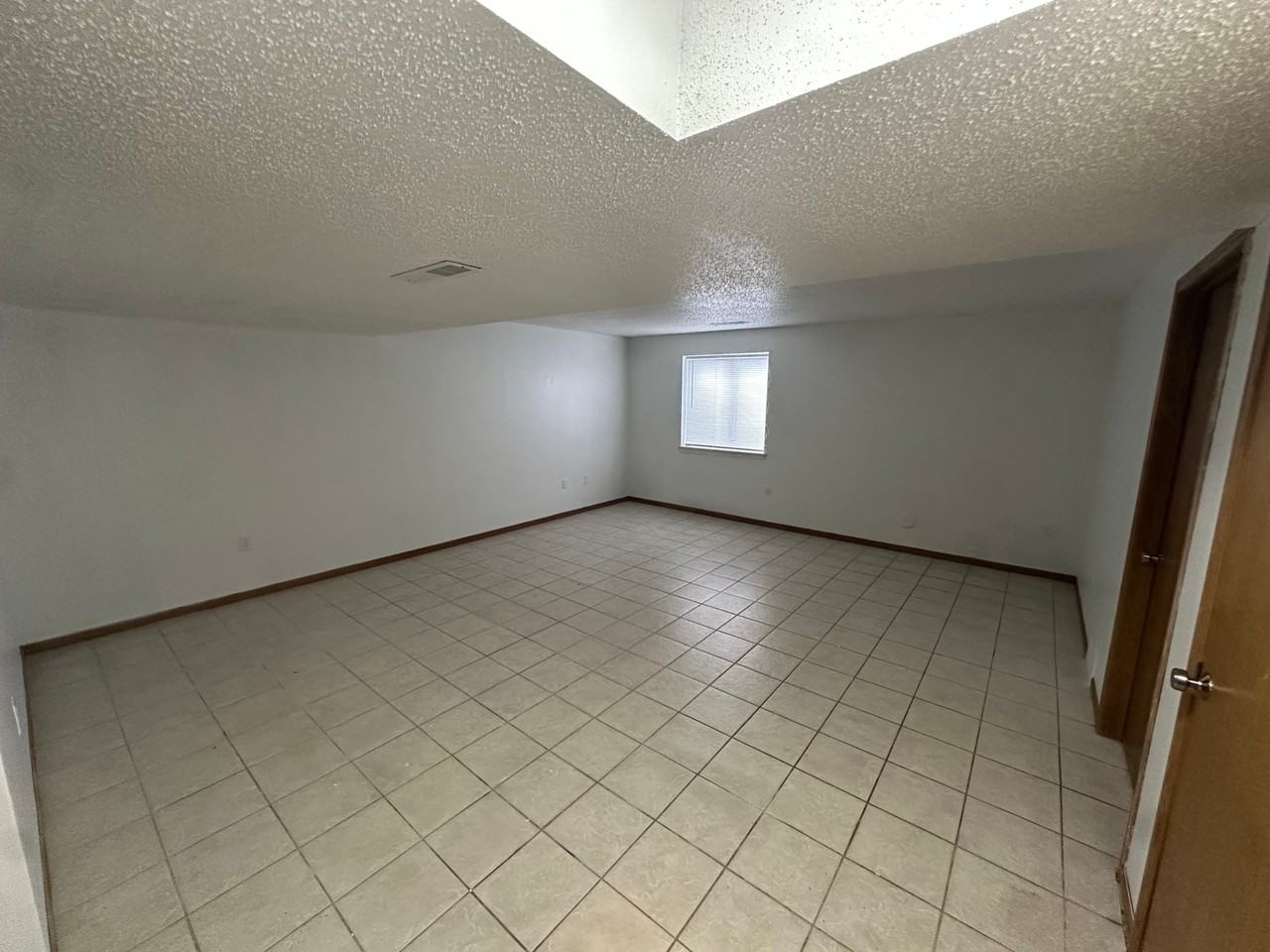 1928 Hannah Jo Ct - Photo 7 of 13