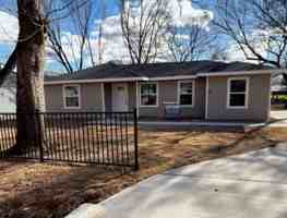 featured image of 10914 Stinson Dr
