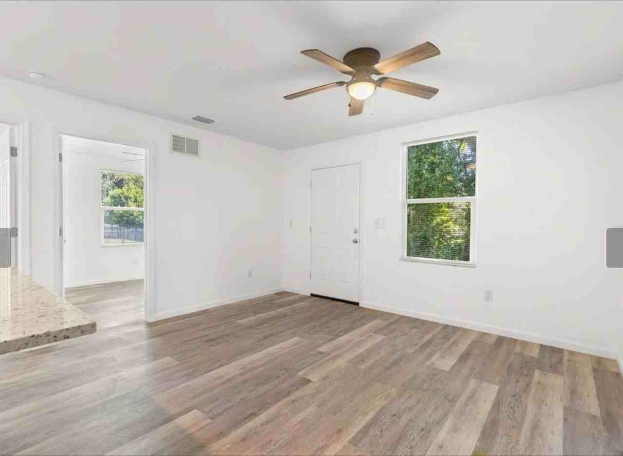 3723 Temple St #B - Photo 7 of 7