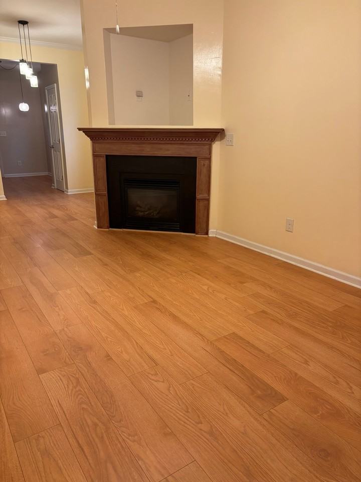 533 Elm Ave - Photo 2 of 2