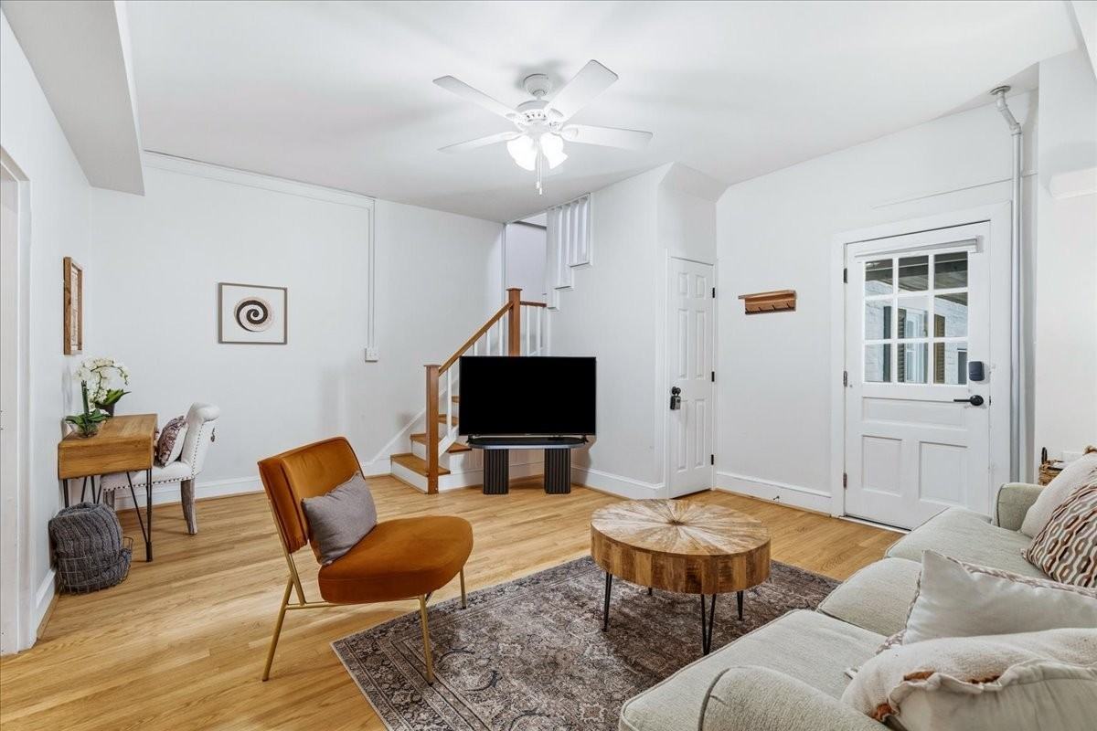 431 N Market St #3 - Photo 5 of 20