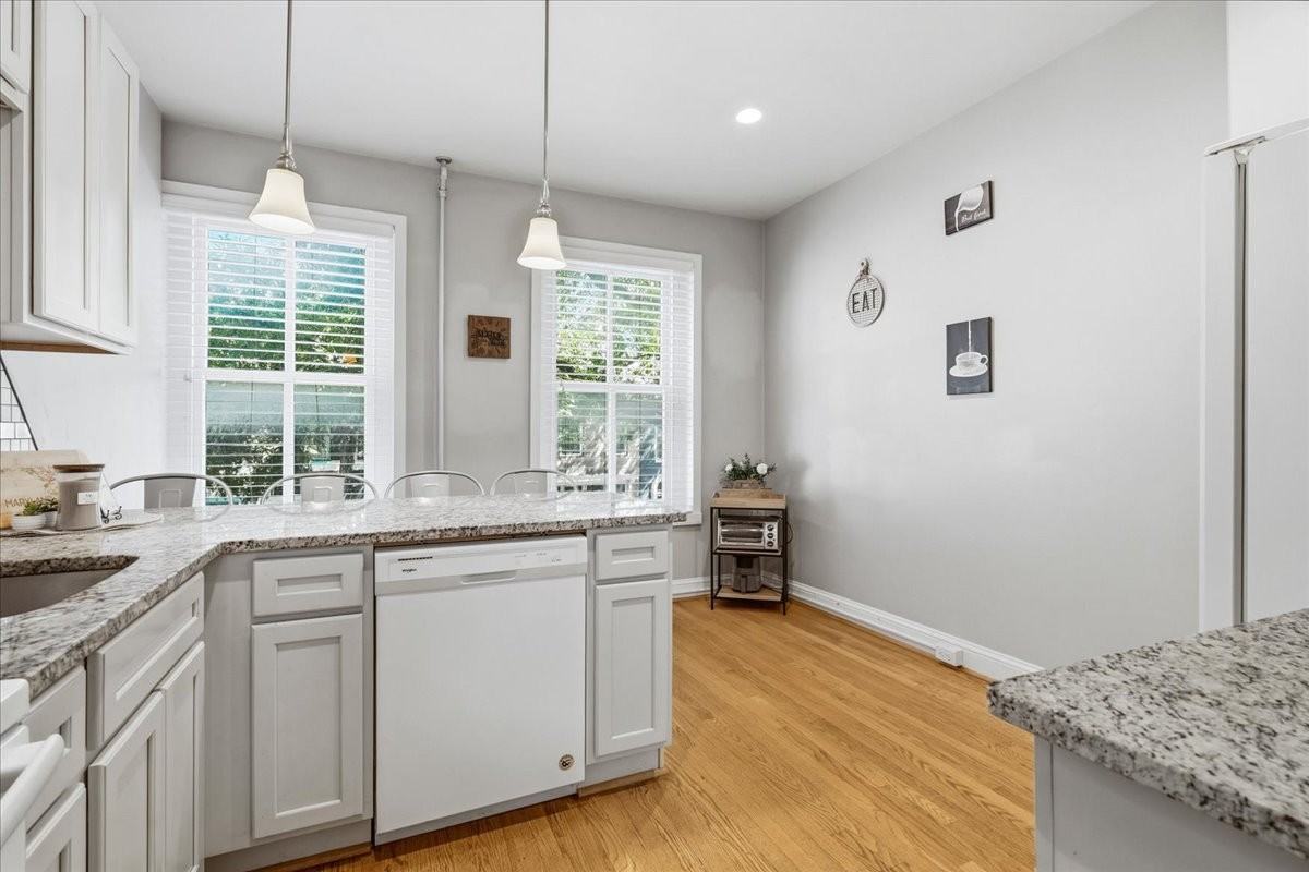 431 N Market St #3 - Photo 6 of 20