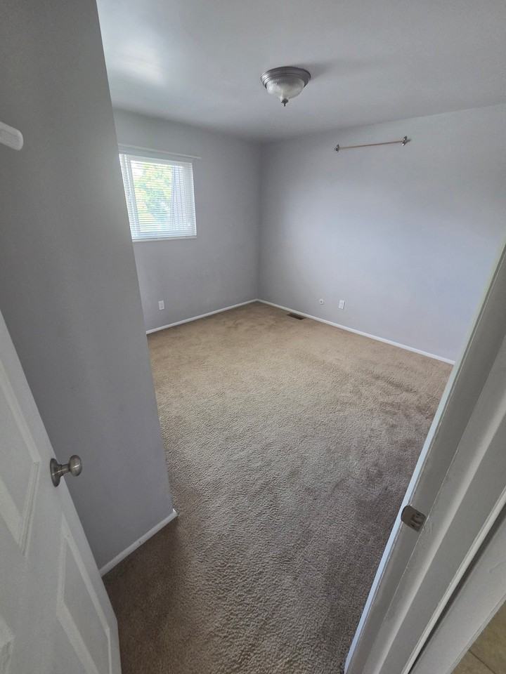 265 Eastsouth #12 - Photo 5 of 14
