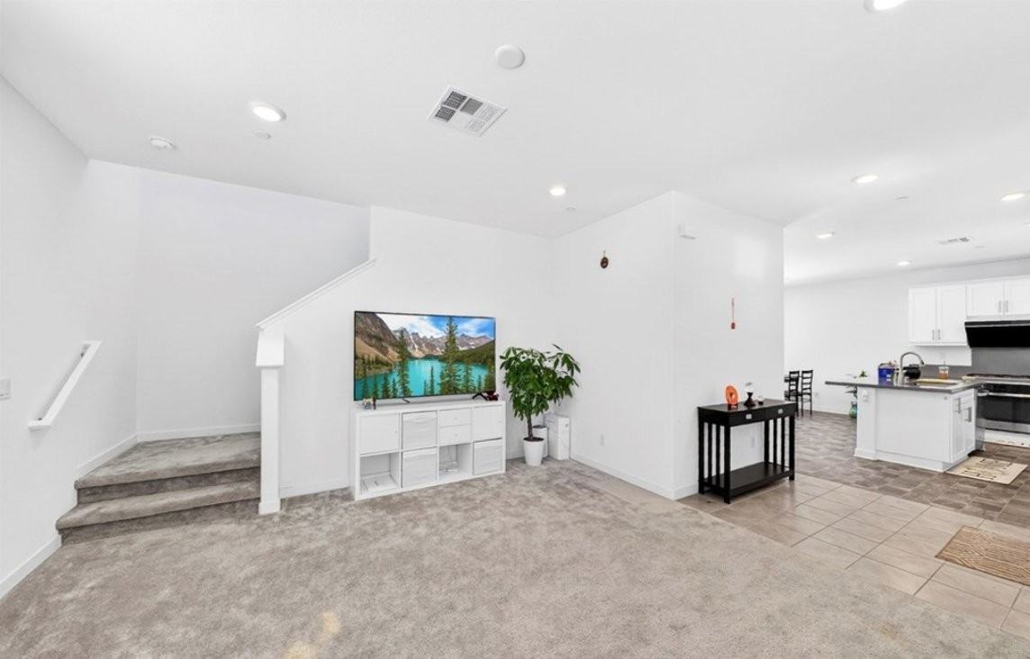 3662 Basanite Ave - Photo 3 of 16