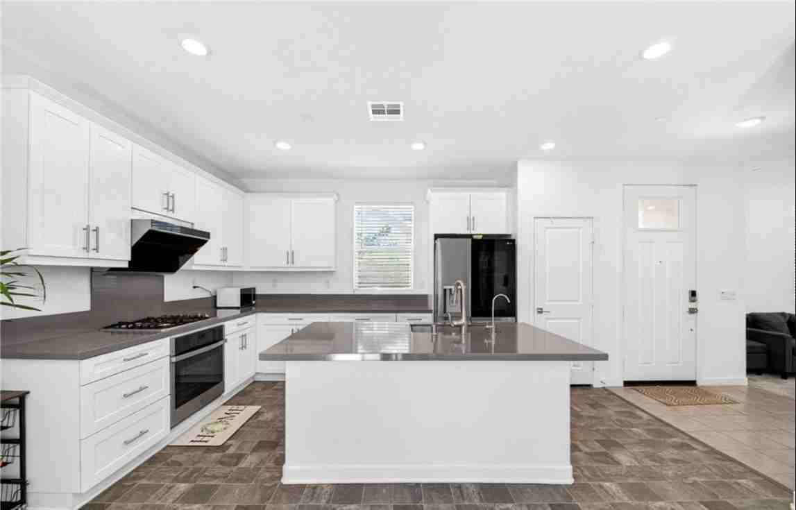 3662 Basanite Ave - Photo 6 of 16